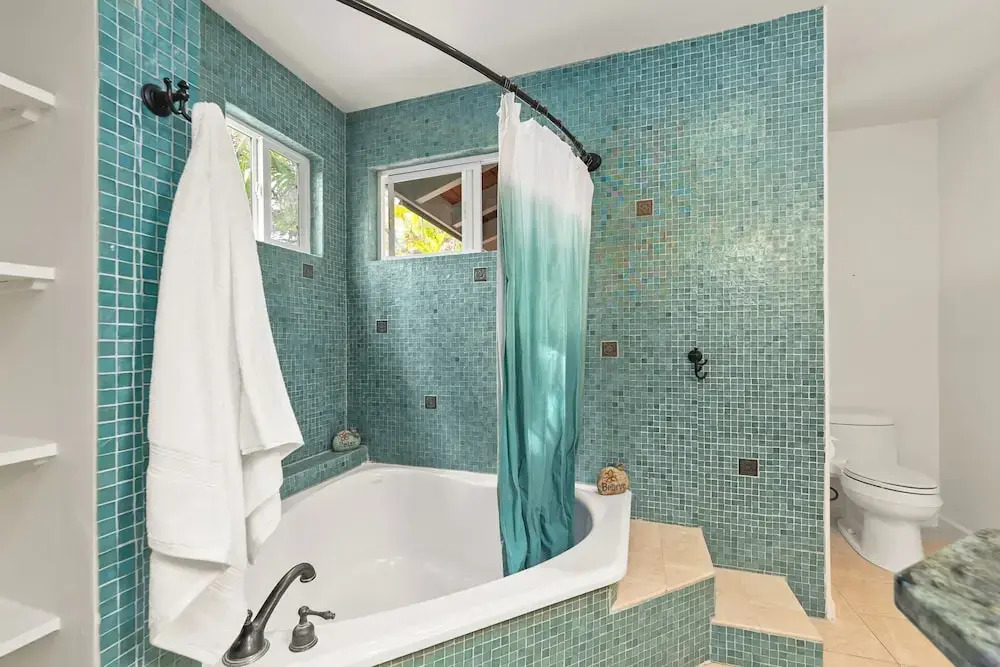 Palione Papalani by Avantstay New $1.5m Remodel Steps From Kailua Beach w/ Private Pool & Hot Tub