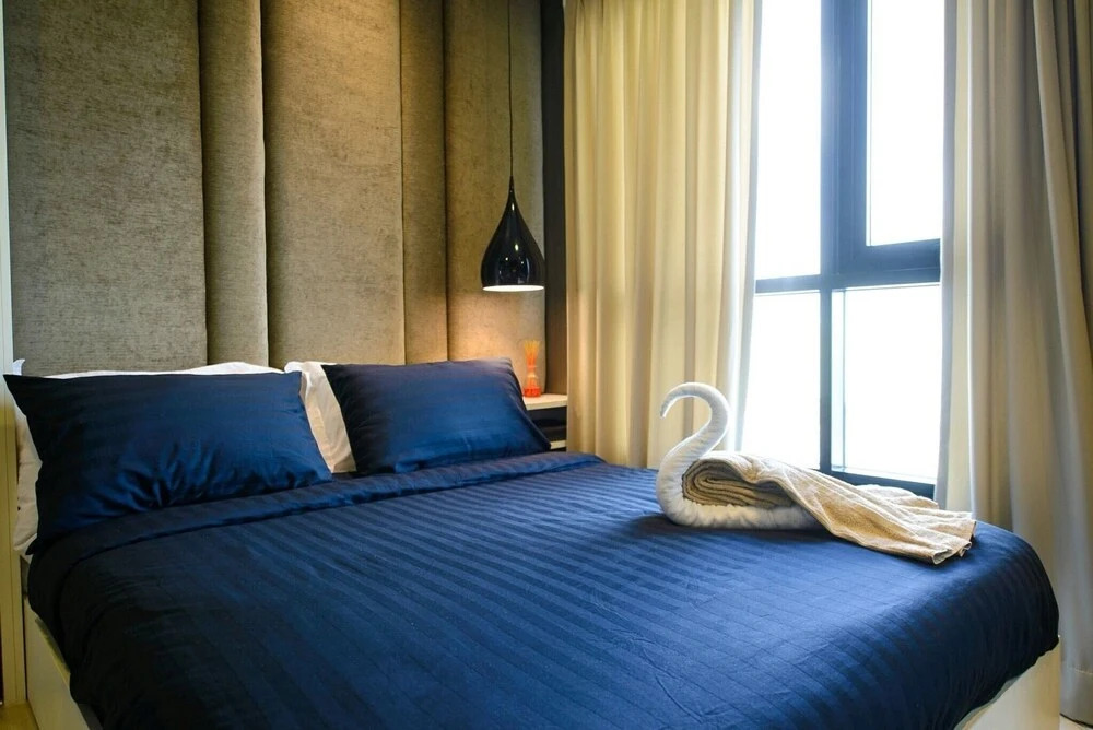 Near Rama 9 Intersection Apartment