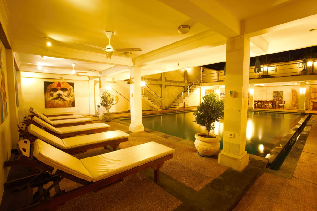 Aquarius Beach Hotel