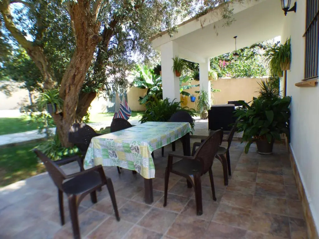 Rural house with private pool, new and beautiful garden