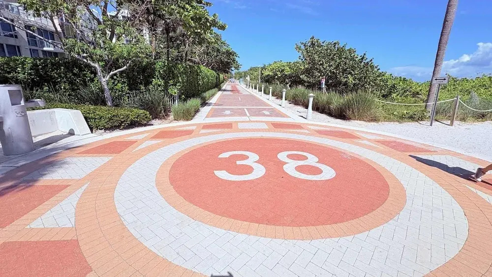 Steps From Ocean Art Deco 1BR Free Parking