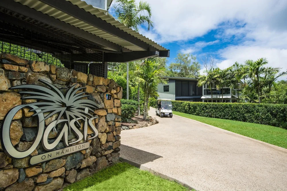 Oasis 1 Hamilton Island 2 Bedroom Apartment In Central Location With Golf Buggy