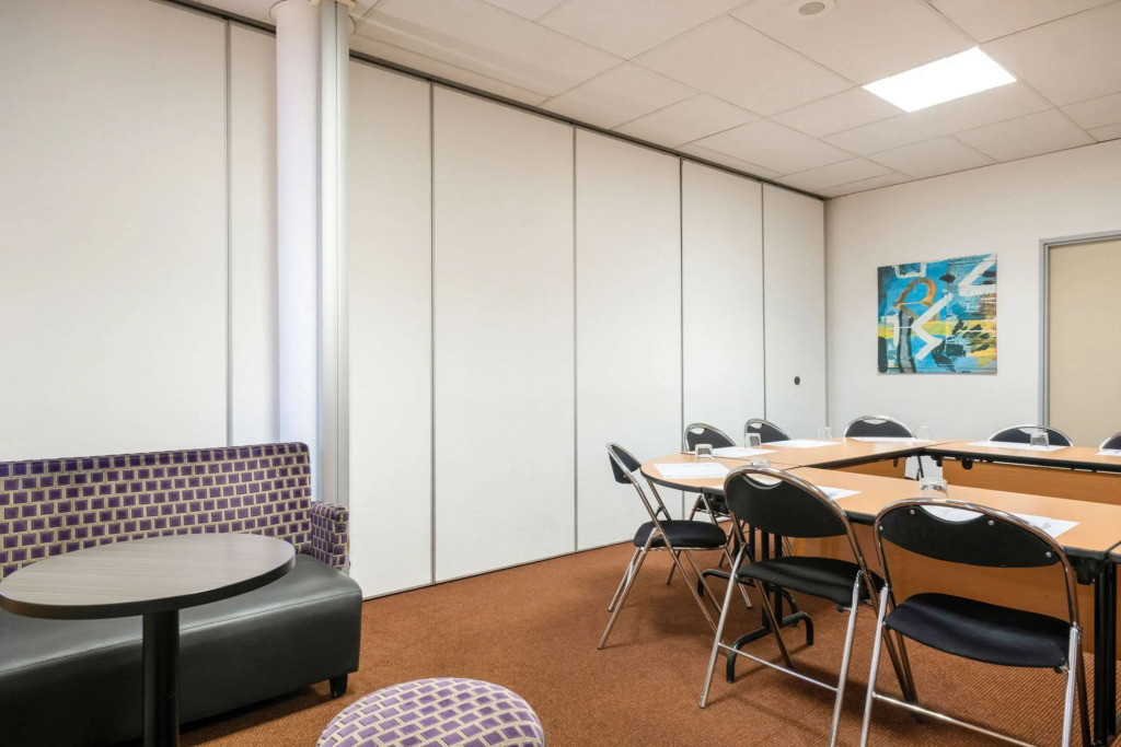 Comfort Hotel Aeroport Lyon St Exupery