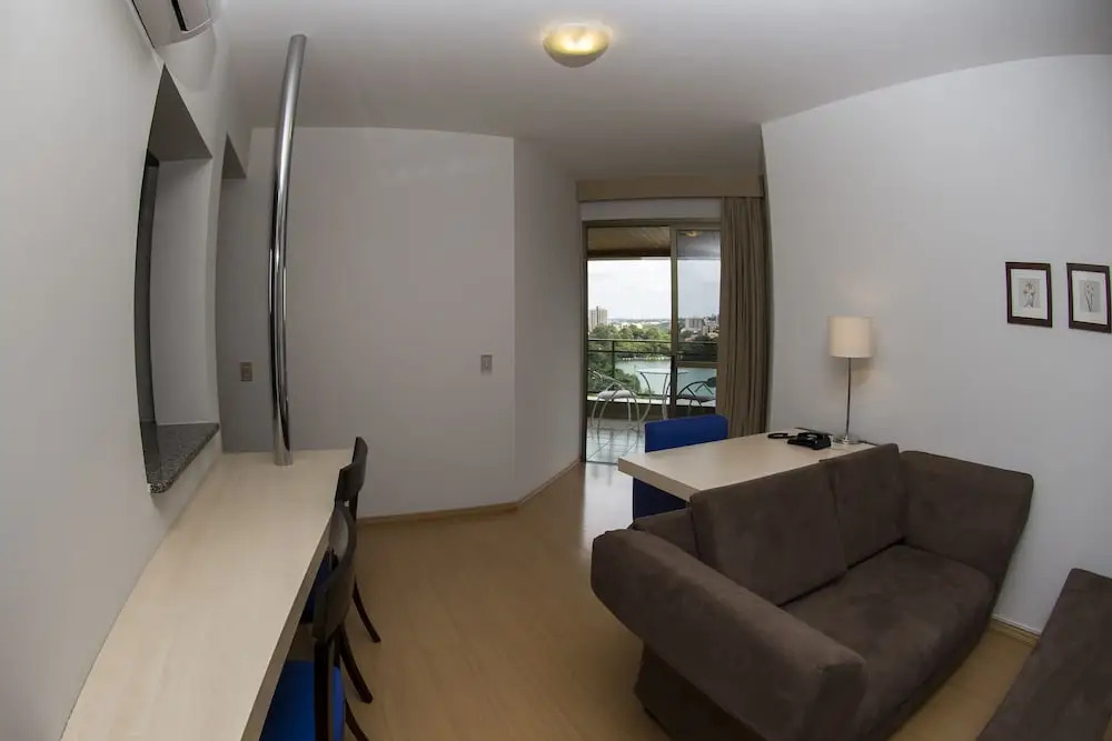 Lagoa Serena Flat Hotel
