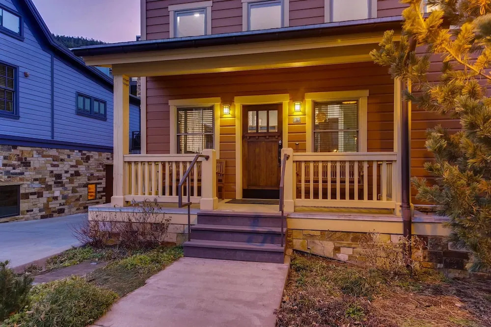 High Peak on Park Ave. by Park City Lodging