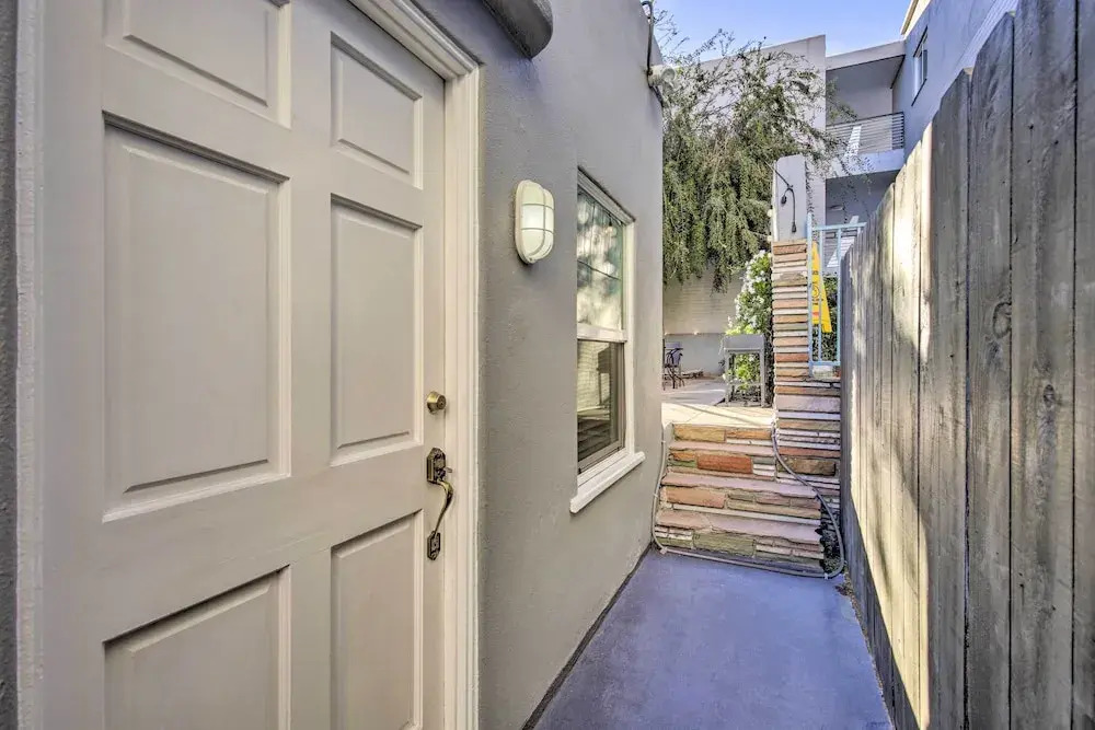 San Diego Apartment ~ 1 Mi to Gaslamp Quarter