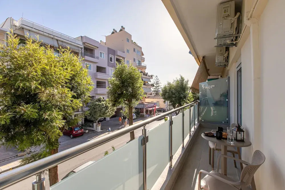 Neaira city apartment near the beach