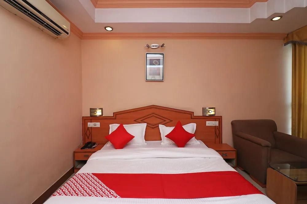OYO 31010 Konark Regency