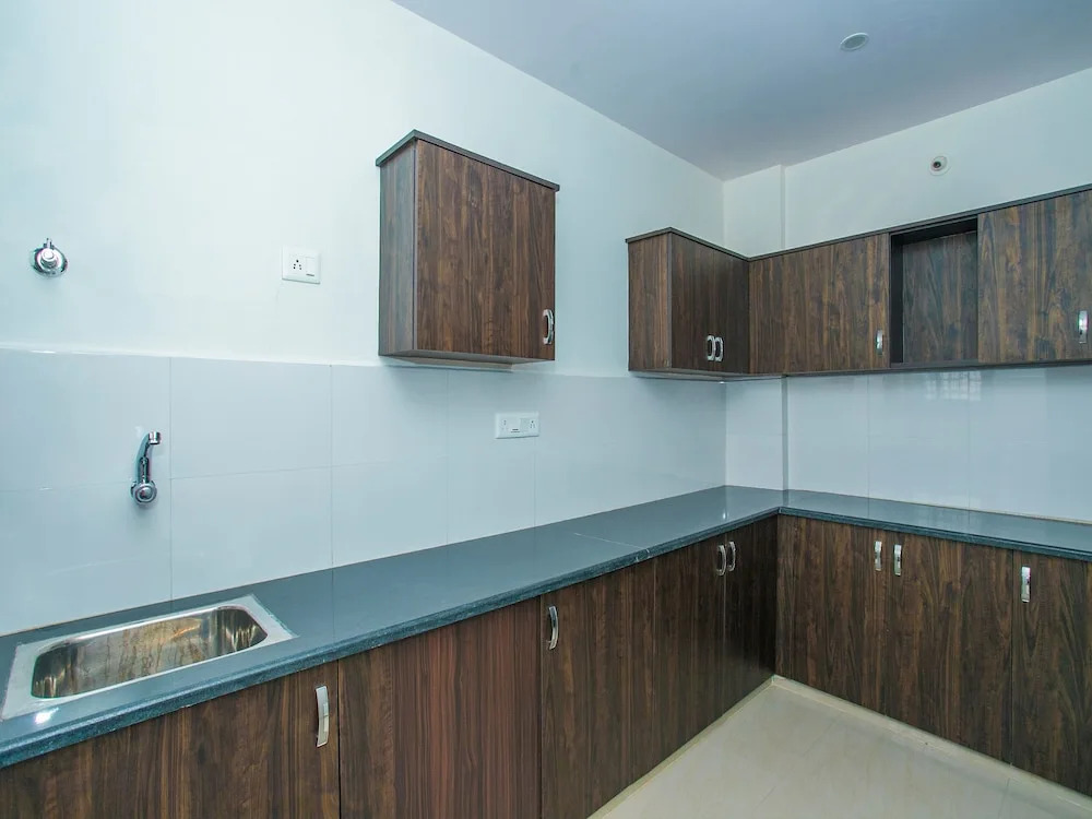 OYO 16939 Ne Westend Suites