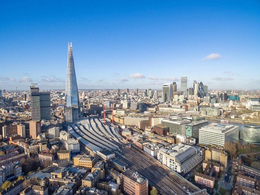 House With one Bedroom in Greater London, With Wonderful City View, Terrace and Wifi