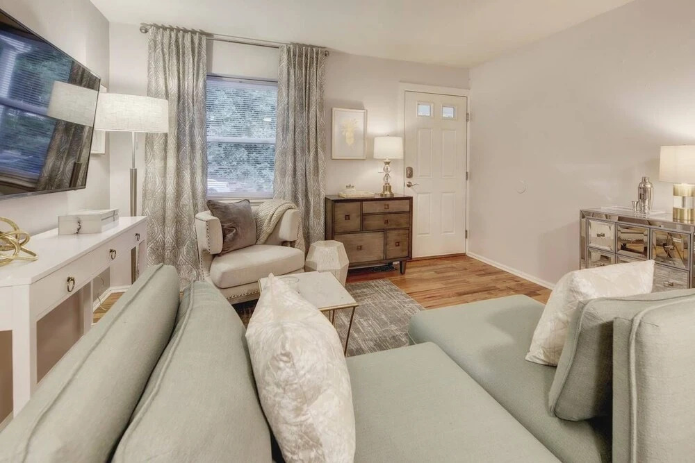 Luxury Denver Apts 8 BDs 4 BAs Great Location!