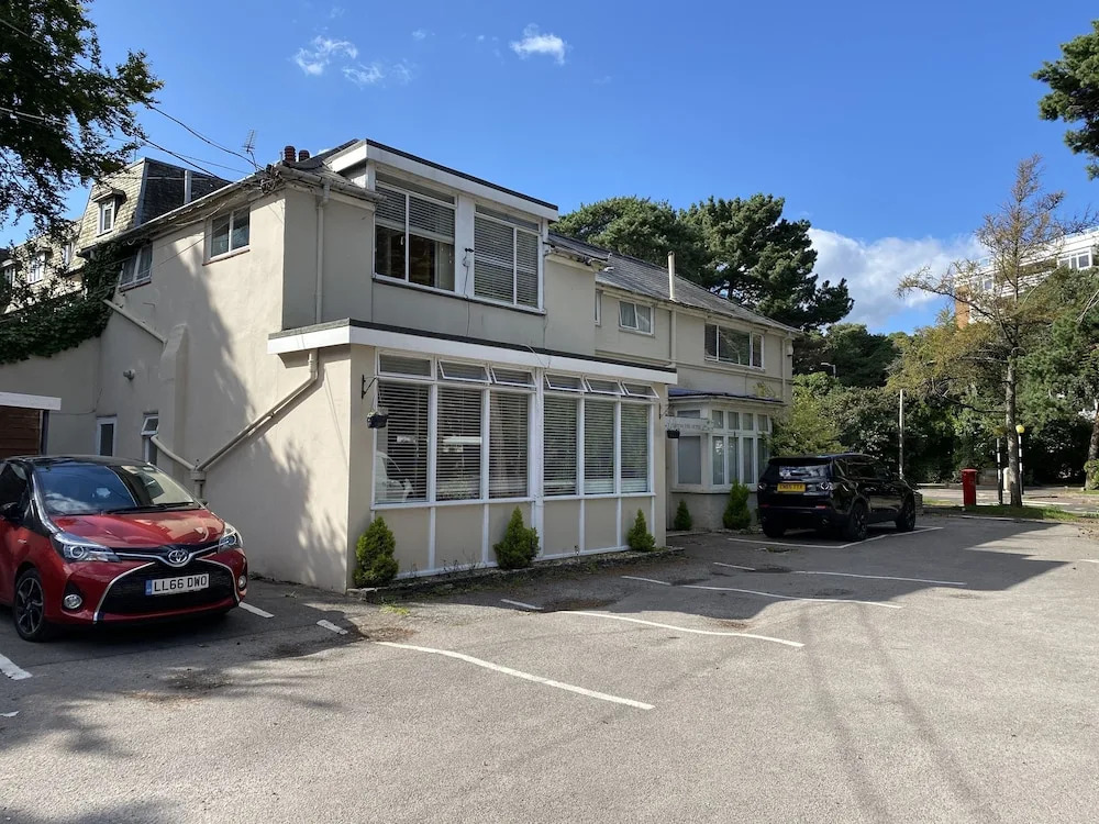 The Hinton Firs Hotel