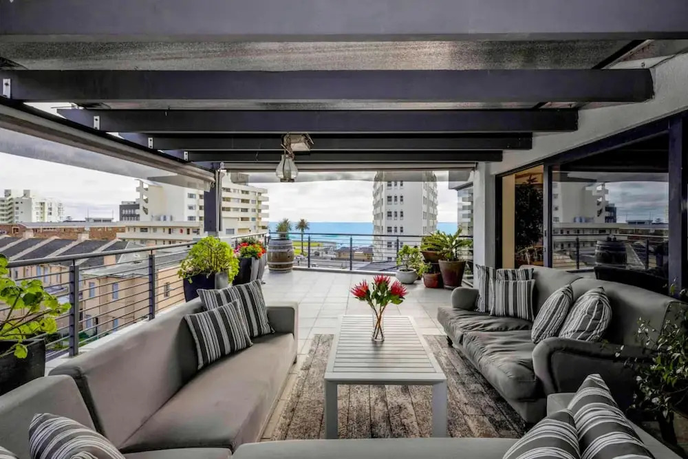 1 Bedroom Apartment, Seapoint, Cape Town
