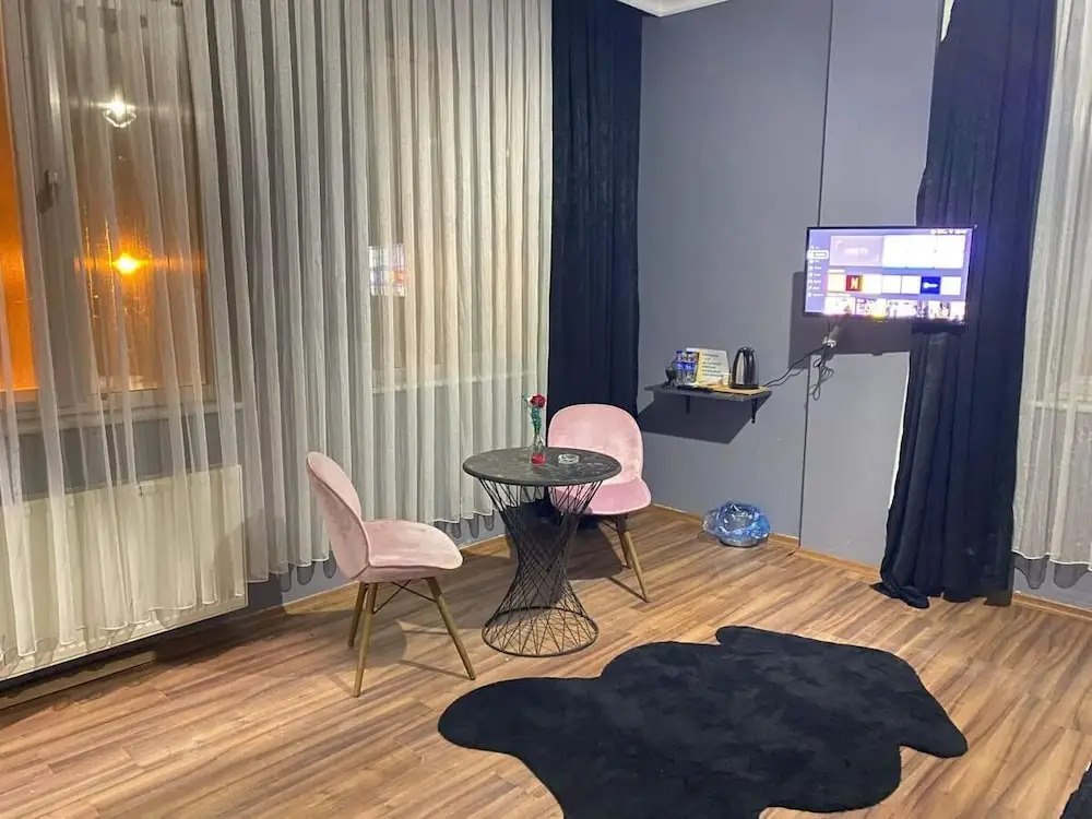 Lions Suit Hotel
