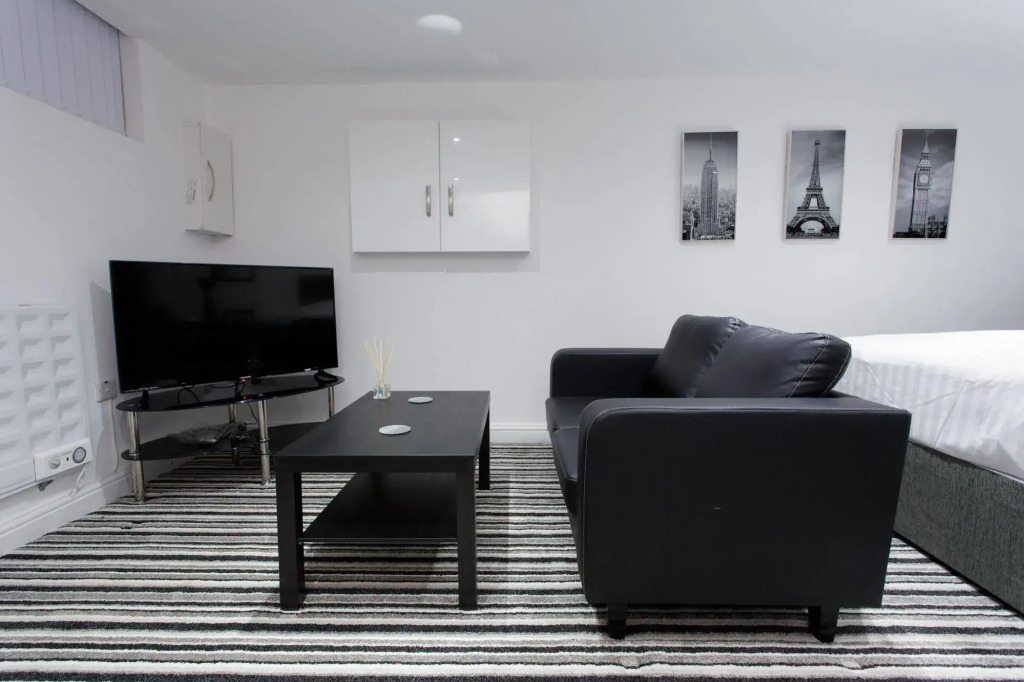 Shaftesbury Apartments