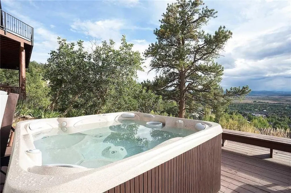 Ponderosa Lodge