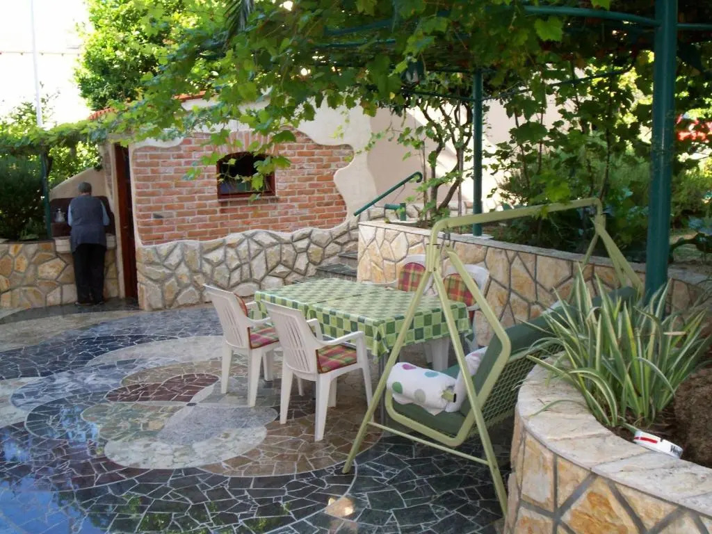 Apartment Burin Dvor