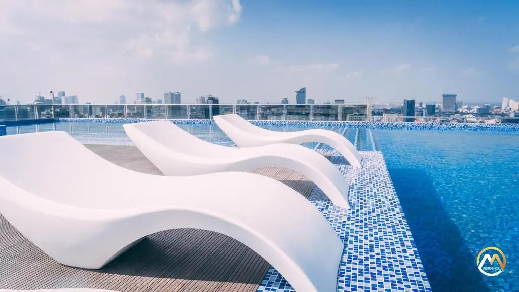 Phnom Penh Infinity Pool Down to $25/N - M Residence