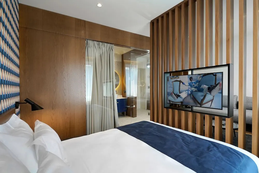 Dominic Smart & Luxury Suites - Edition