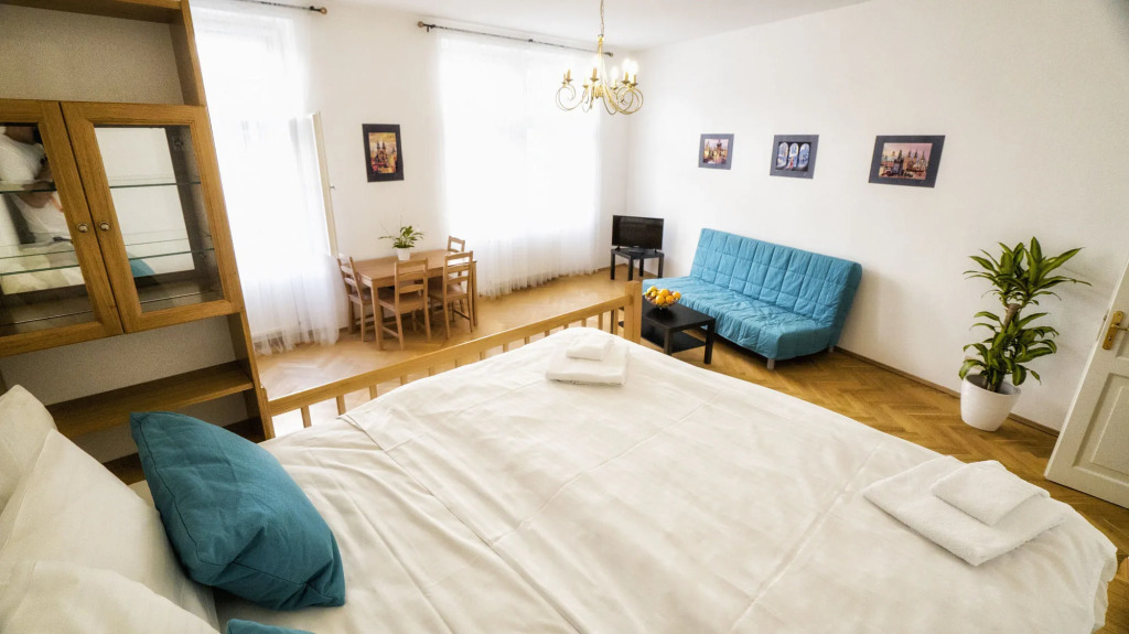 Apartment by the Old Town Square