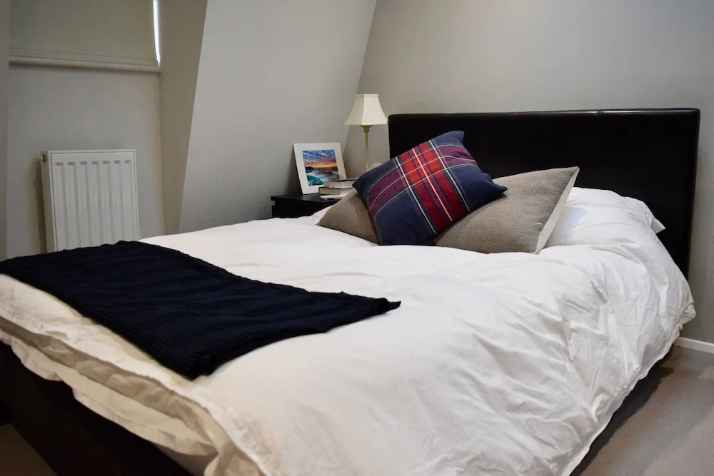 Modern 1 Bedroom Kensington Flat With Roof Terrace