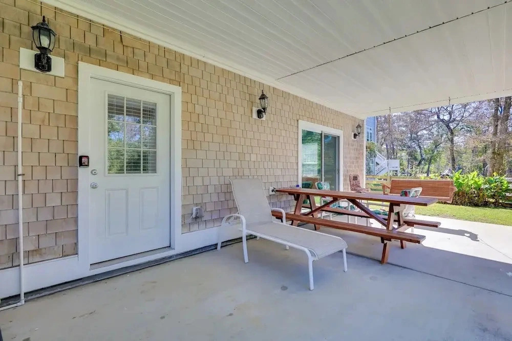 1 Mi to Boardwalk: Carolina Beach Retreat w/ Patio