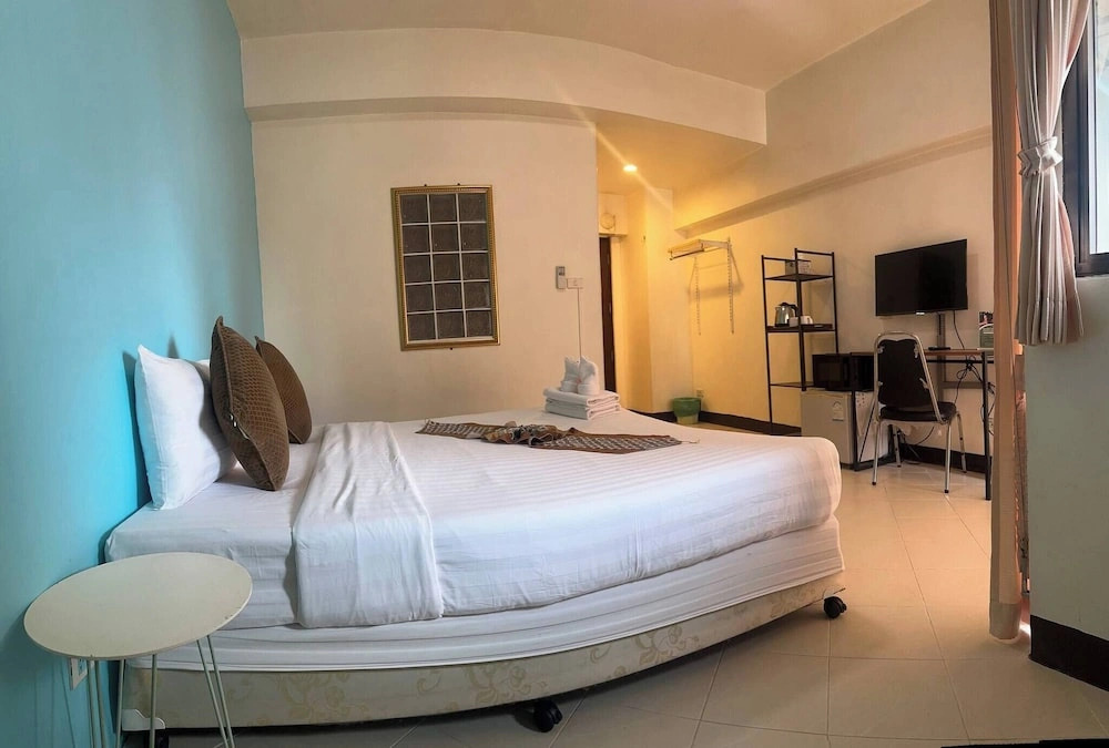 Room-private Apartment in City Center an