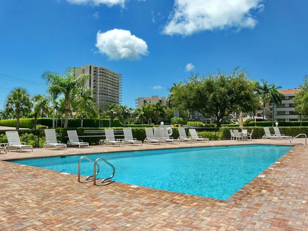 Southern Breeze Gardens 405