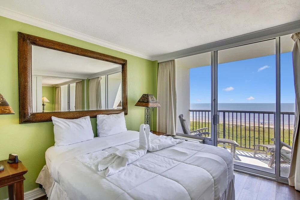 Islander East 809-a View From the Top