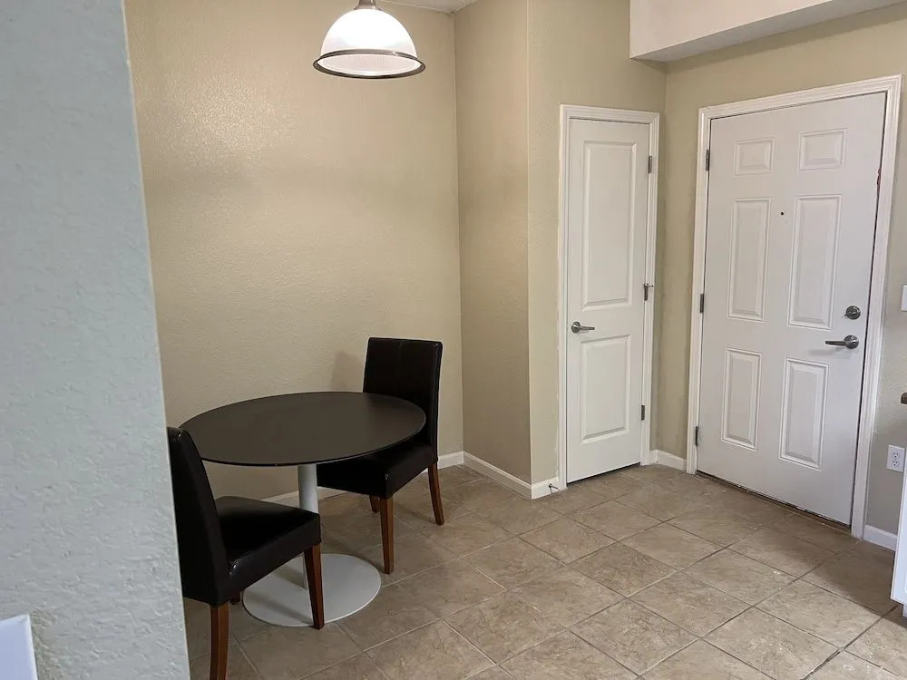 WASHBURN HOTEL SUITES
