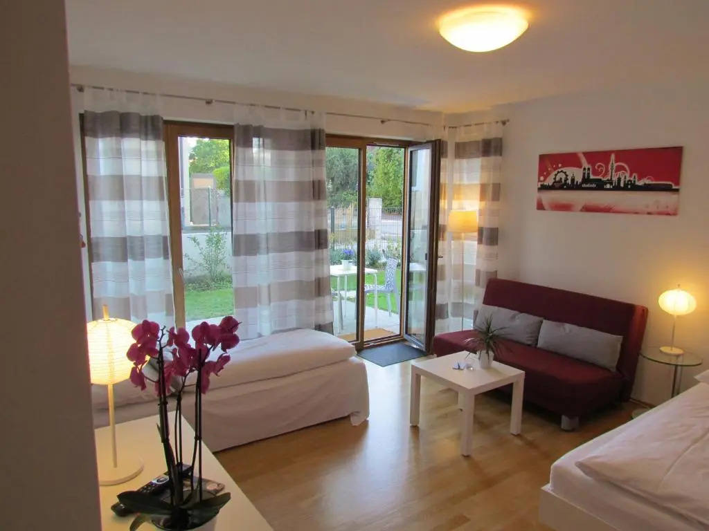 AMENITY-Garden-Apartments
