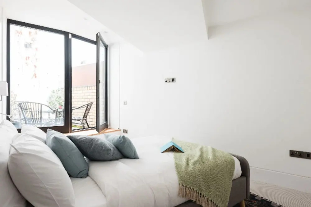 The Camden Chalet - Bright & Modern 3bdr Home With Balcony