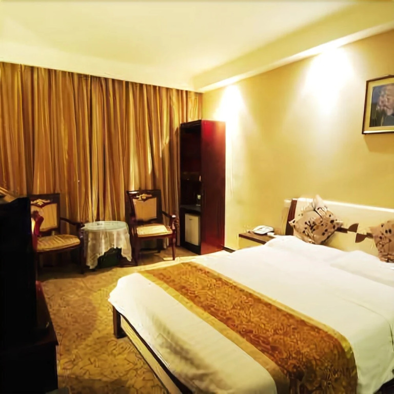 Lan Bo Hotel