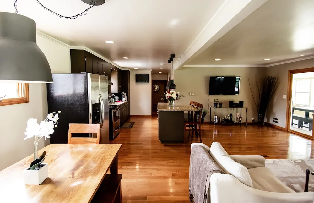 The Broadway Guest House