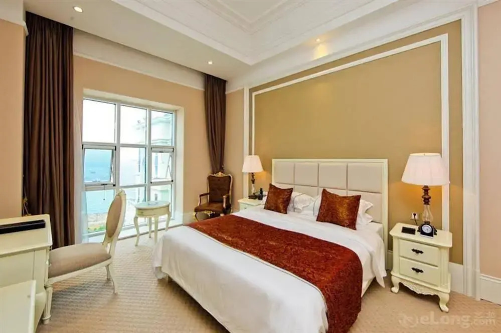 Yantai Blue Sky Hotel