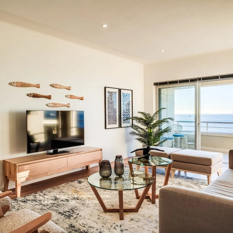 Stunning 3-bedroom Sea Point Retreat Marin