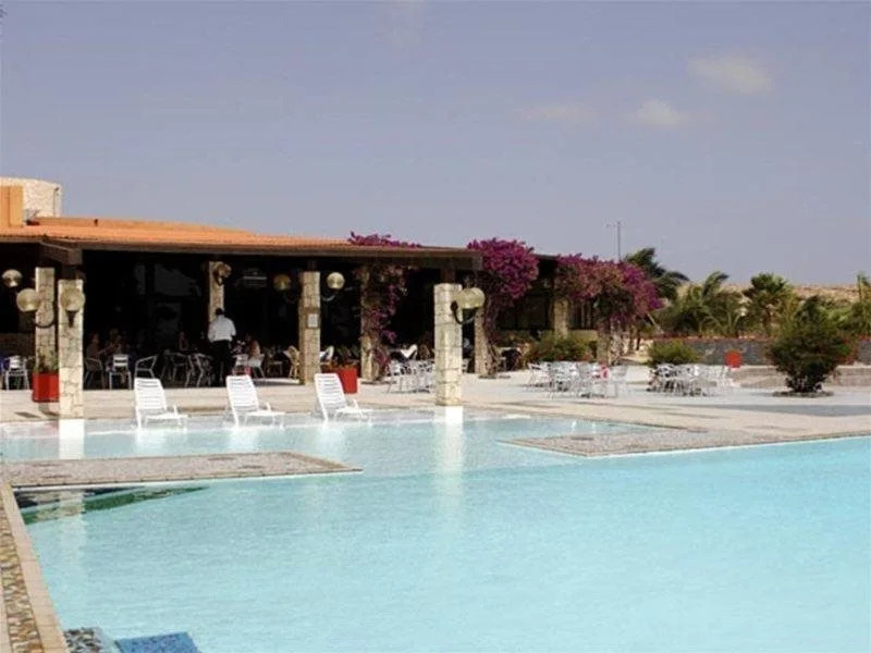 Parque das Dunas Village