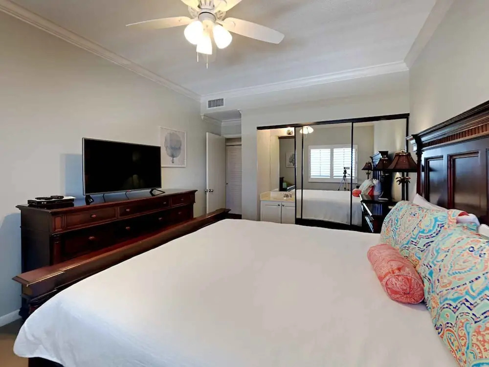 Romar House Villa