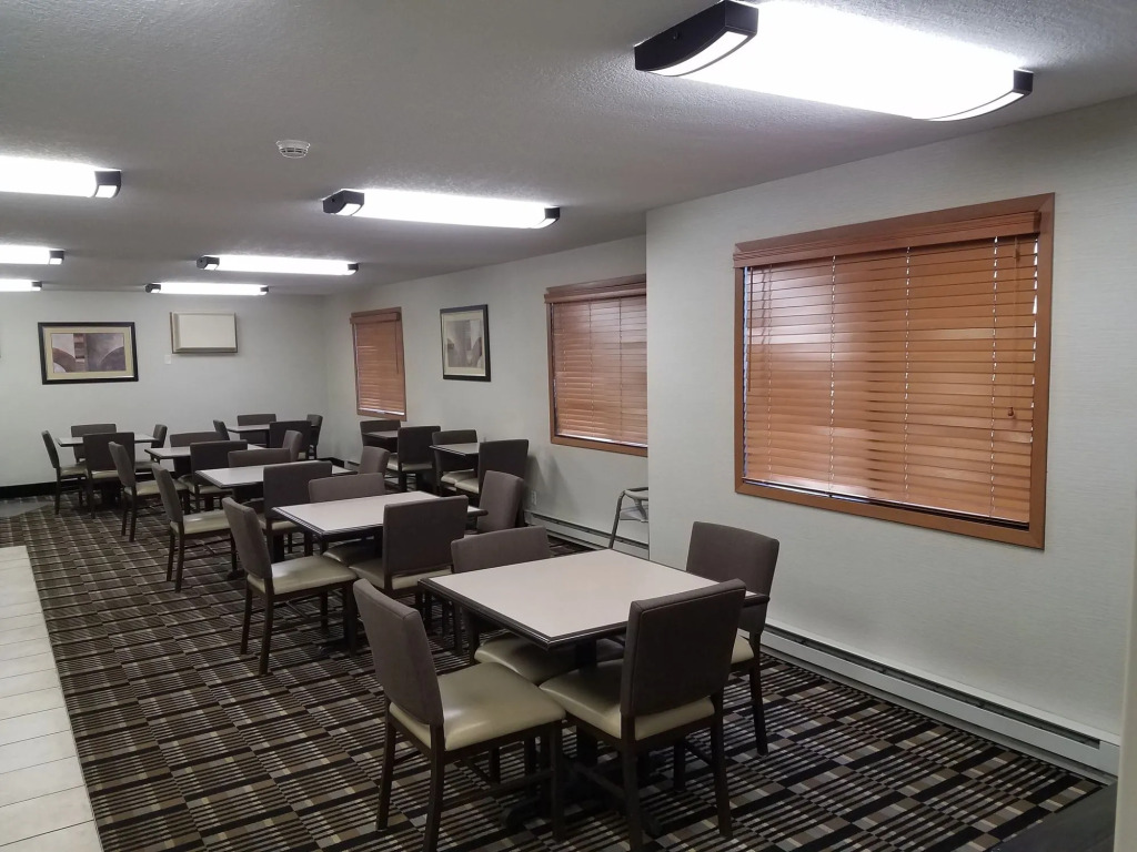 Americas Best Value Inn and Suites Bismarck