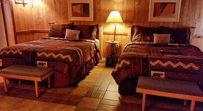 West Winds Lodge
