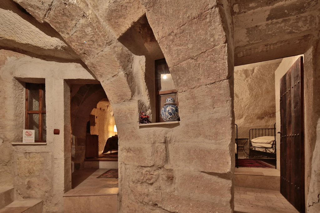 Chelebi Cave House