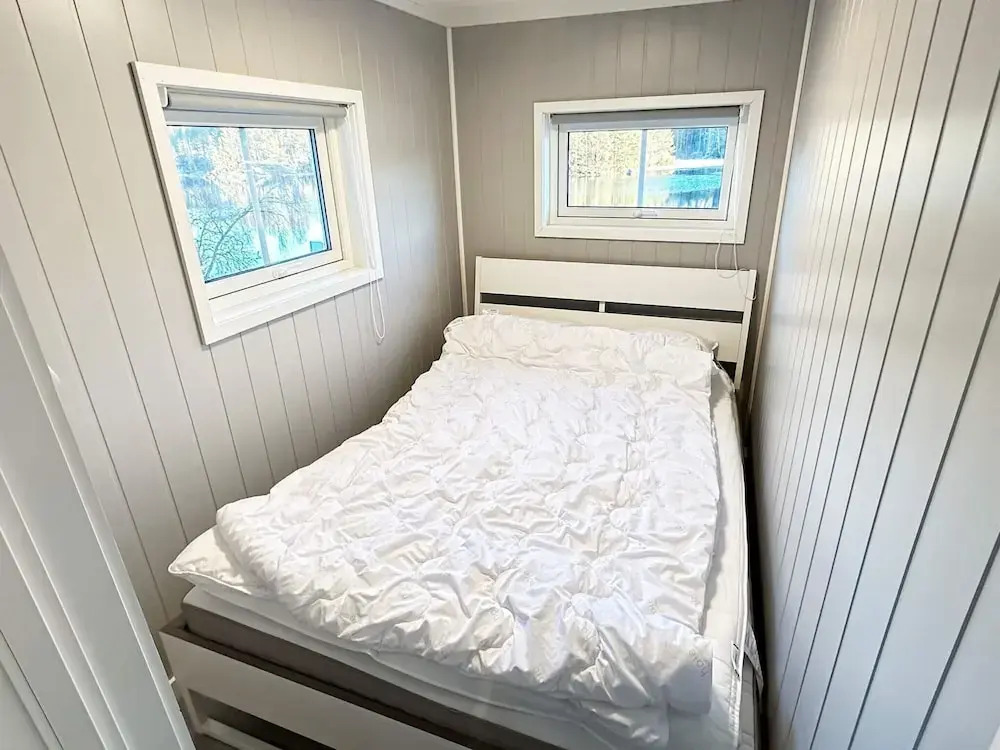 6 Person Holiday Home in Hornnes