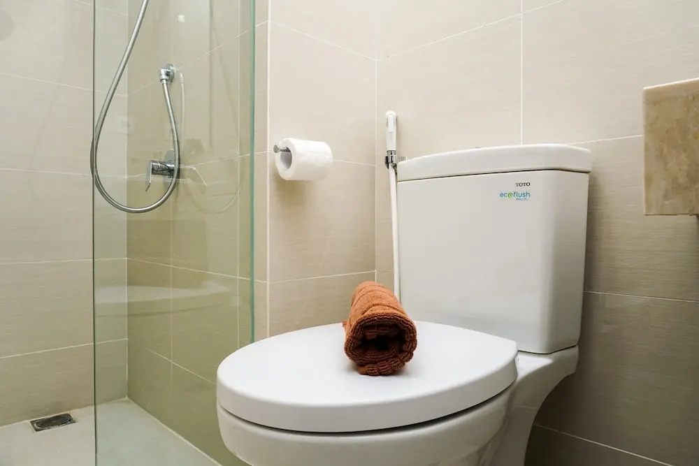 Minimalist Studio Room at Puri Mansion Apartment