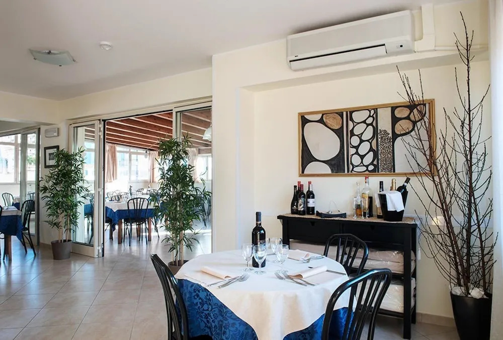Hotel Antagos