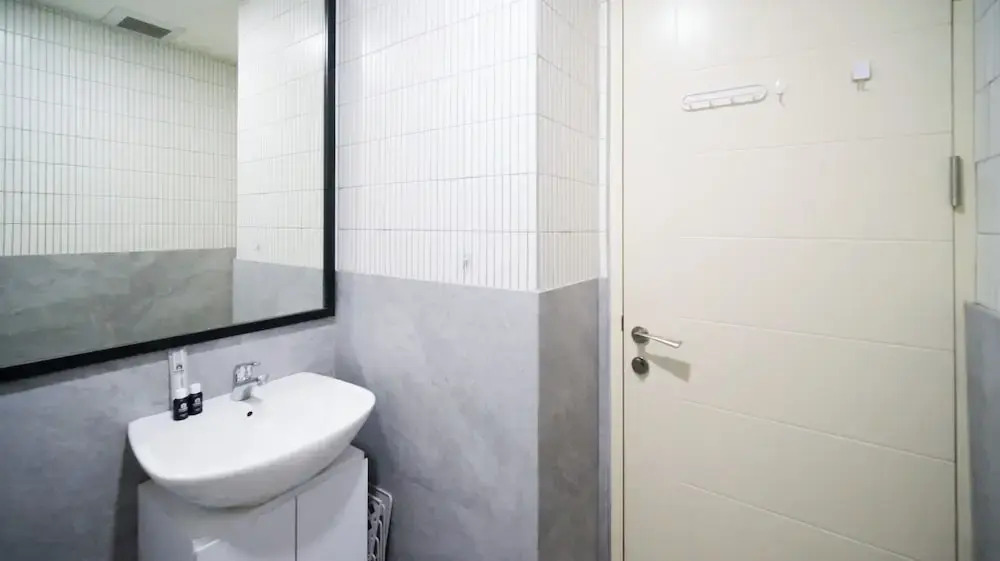 Restful And Tidy 2Br At Benson Supermall Mansion Apartment