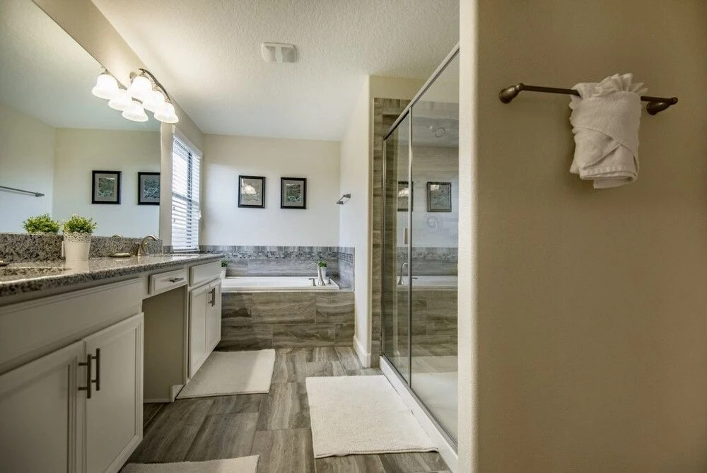 Amazing House! - Solterra - 5476SC