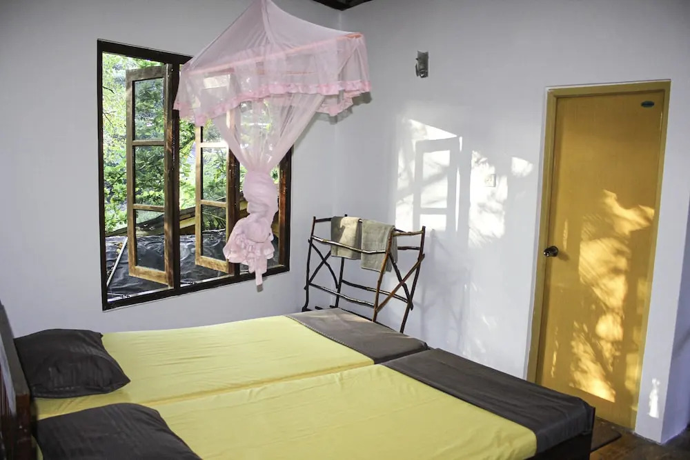 Seasons Four Jungle Treehouse