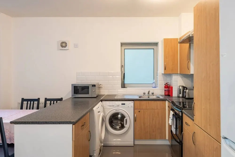 Large 3Br Flat In Canary Wharf For Up To 6
