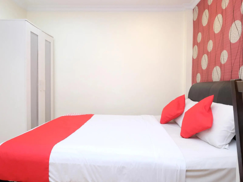 OYO 1031 Aj Suite Hotel
