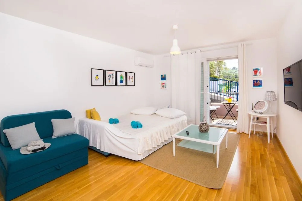 Apartment Blue Sun